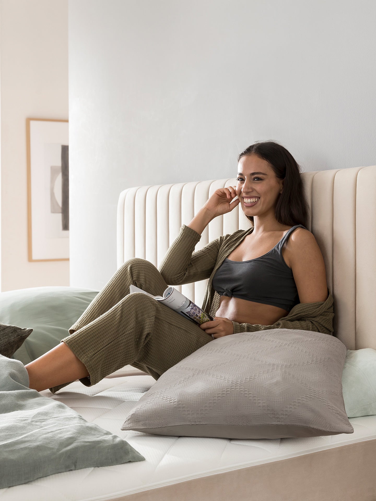 Velours Bett mit Stauraum Creme Paris