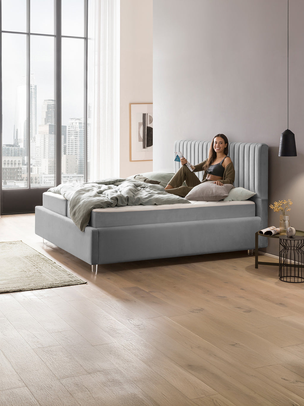 Velours Bett mit Stauraum Grau Paris