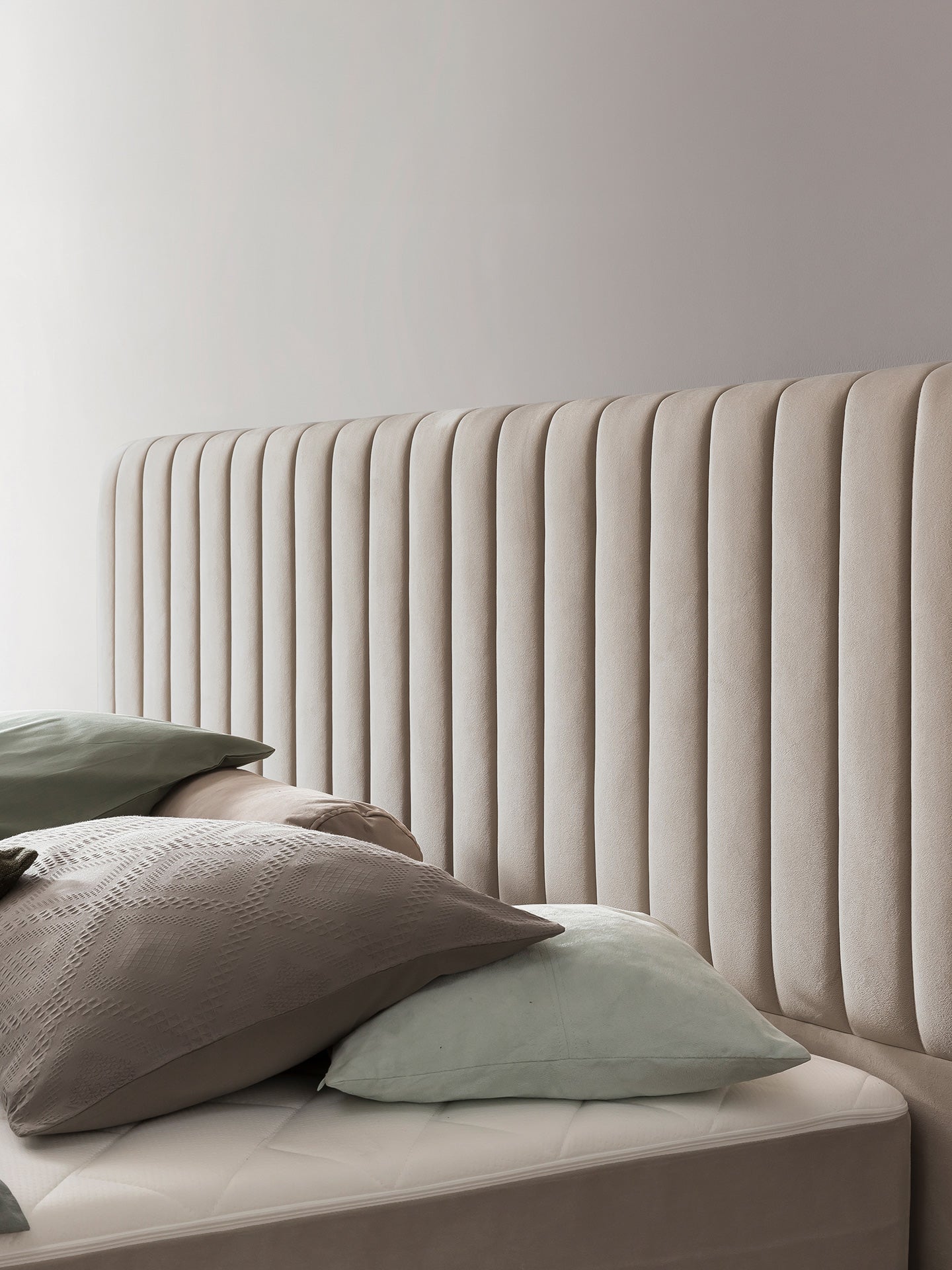 Velours Bett mit Stauraum Taupe Paris