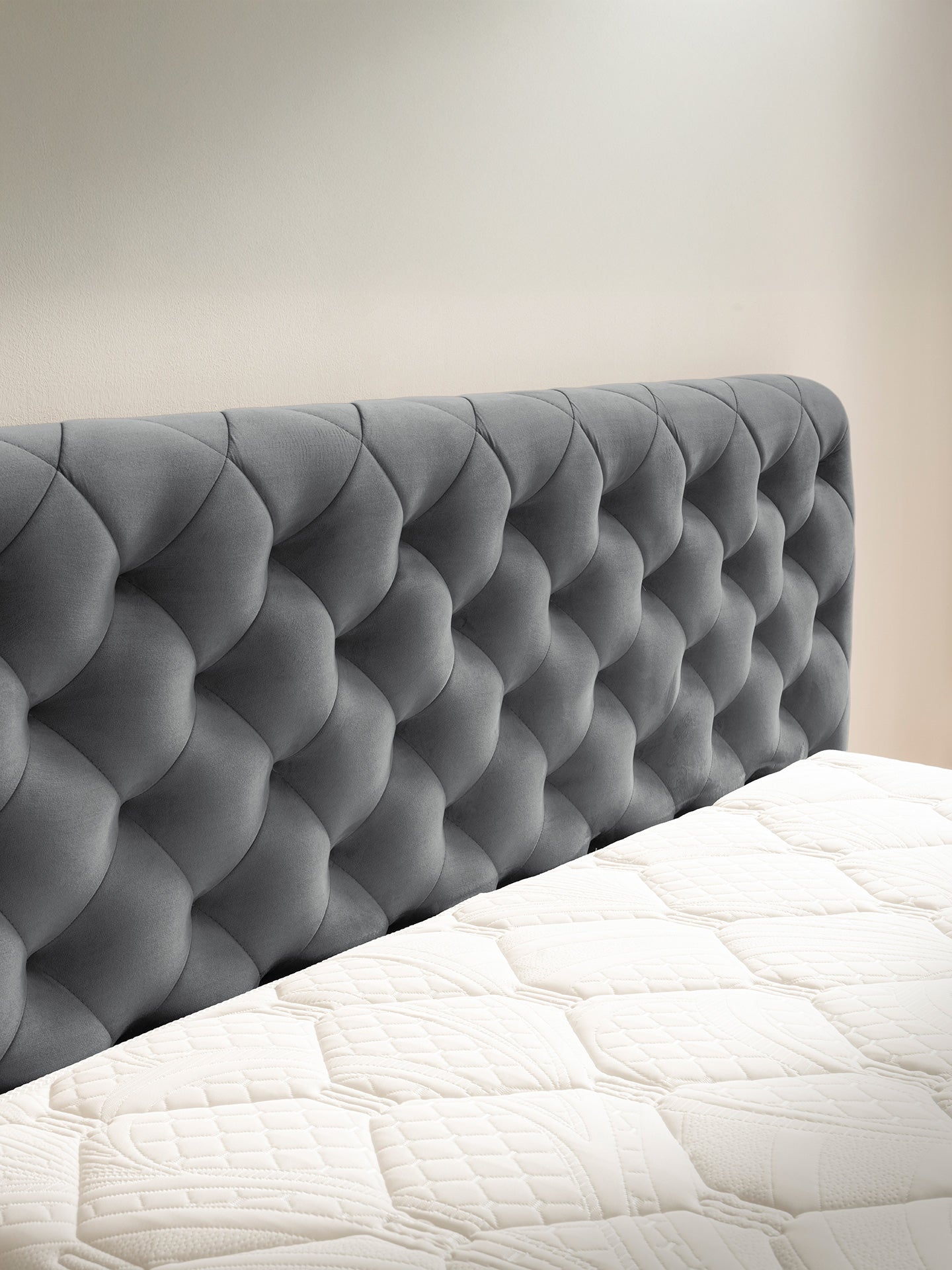 Velvet Bett mit Stauraum Anthrazit STELLA