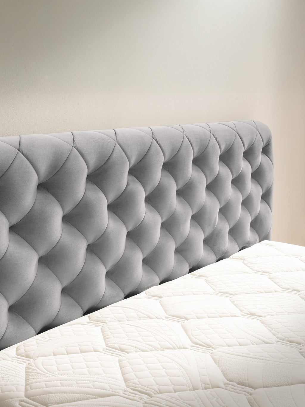 Velvet Bett mit Stauraum Grau STELLA