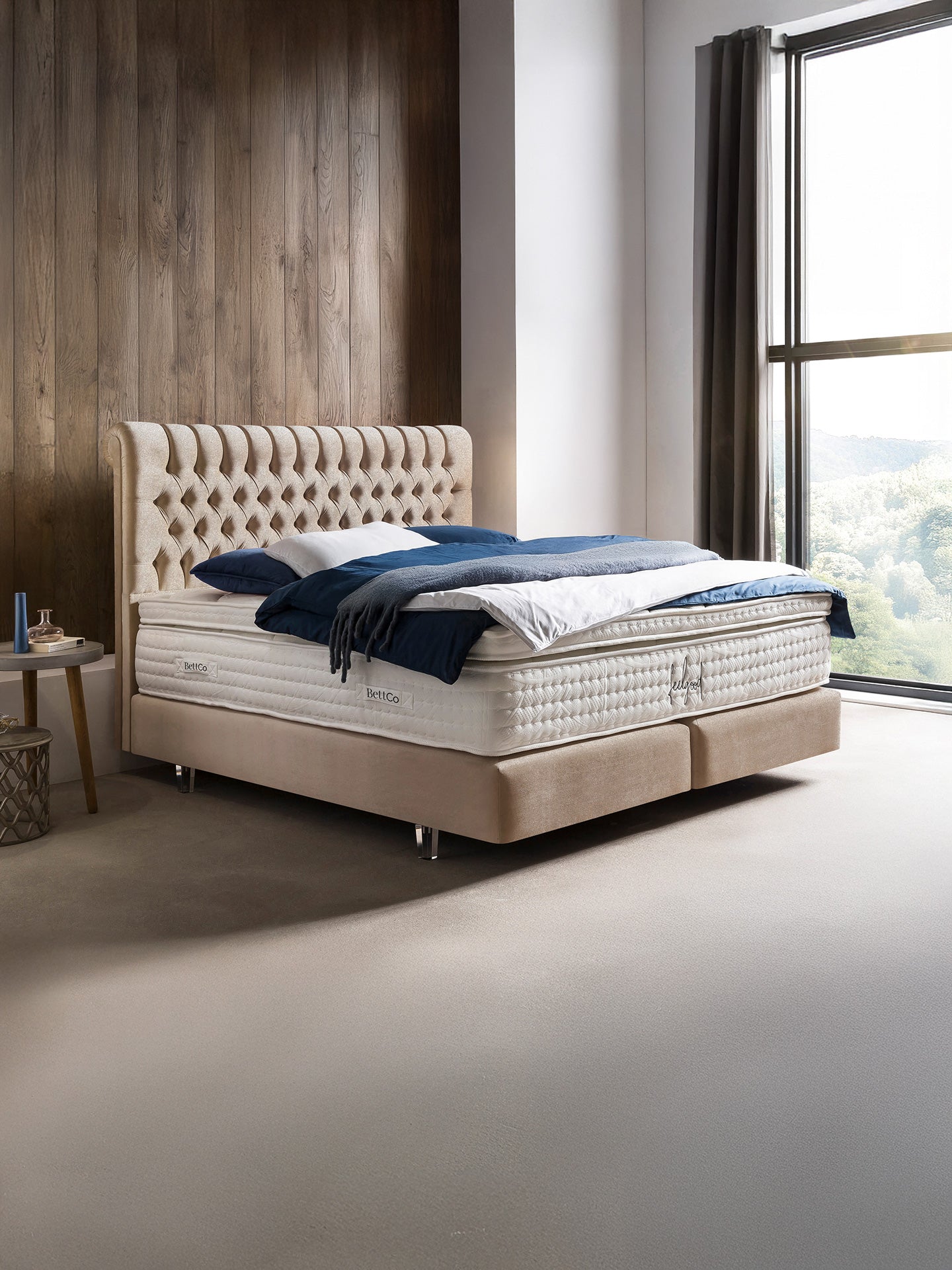 Samt Boxspringbett Beige CHESTER