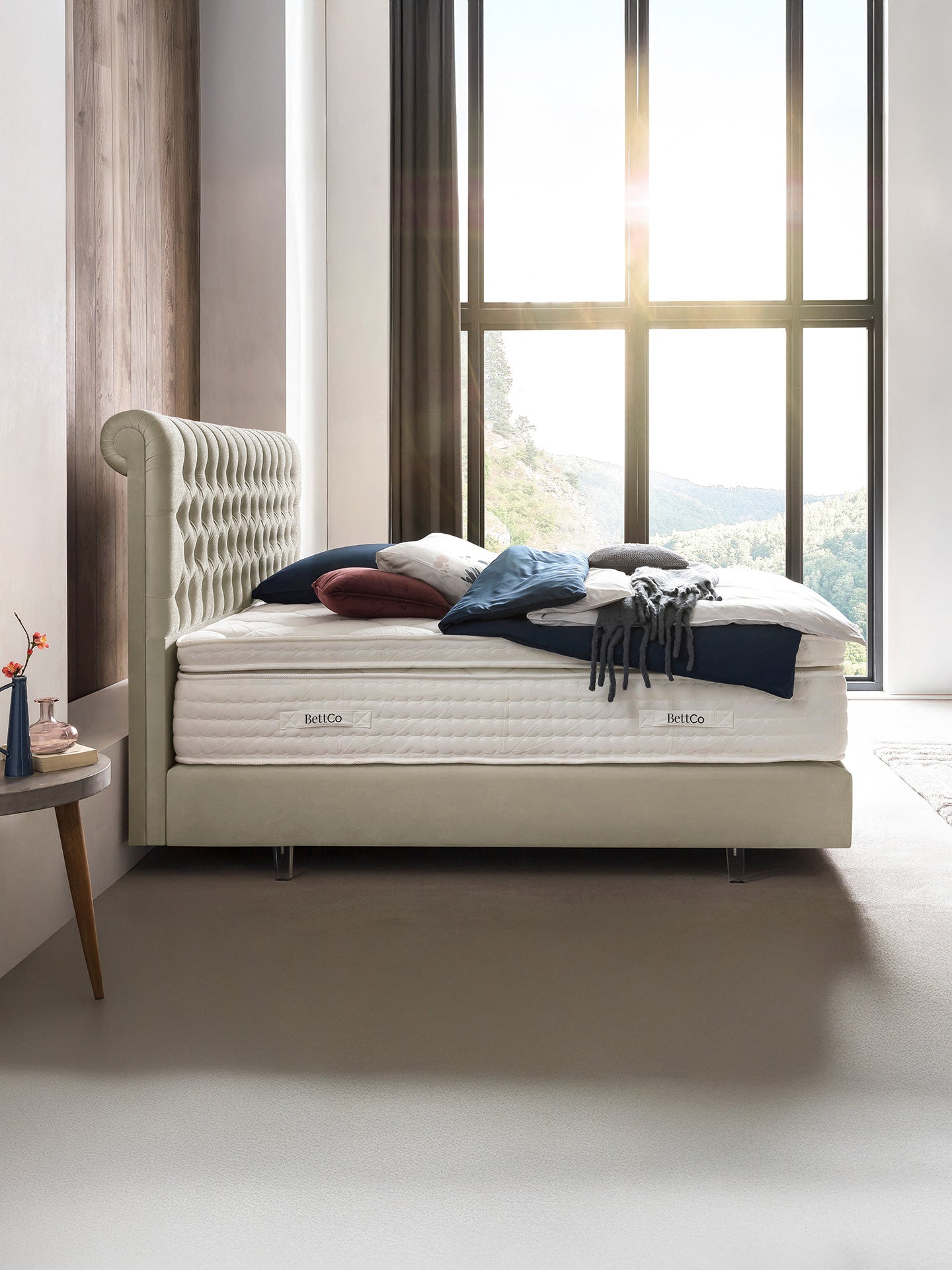 Samt Boxspringbett Creme CHESTER