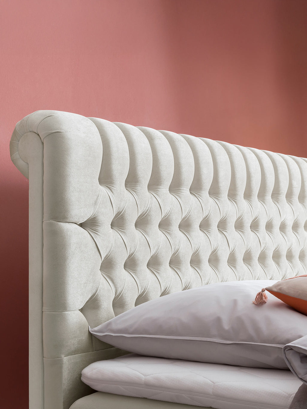 Samt Boxspringbett mit Stauraum Creme CHESTER