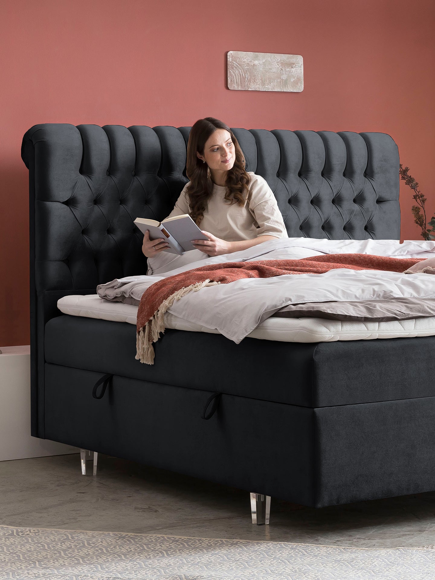 Samt Boxspringbett mit Stauraum Schwarz CHESTER