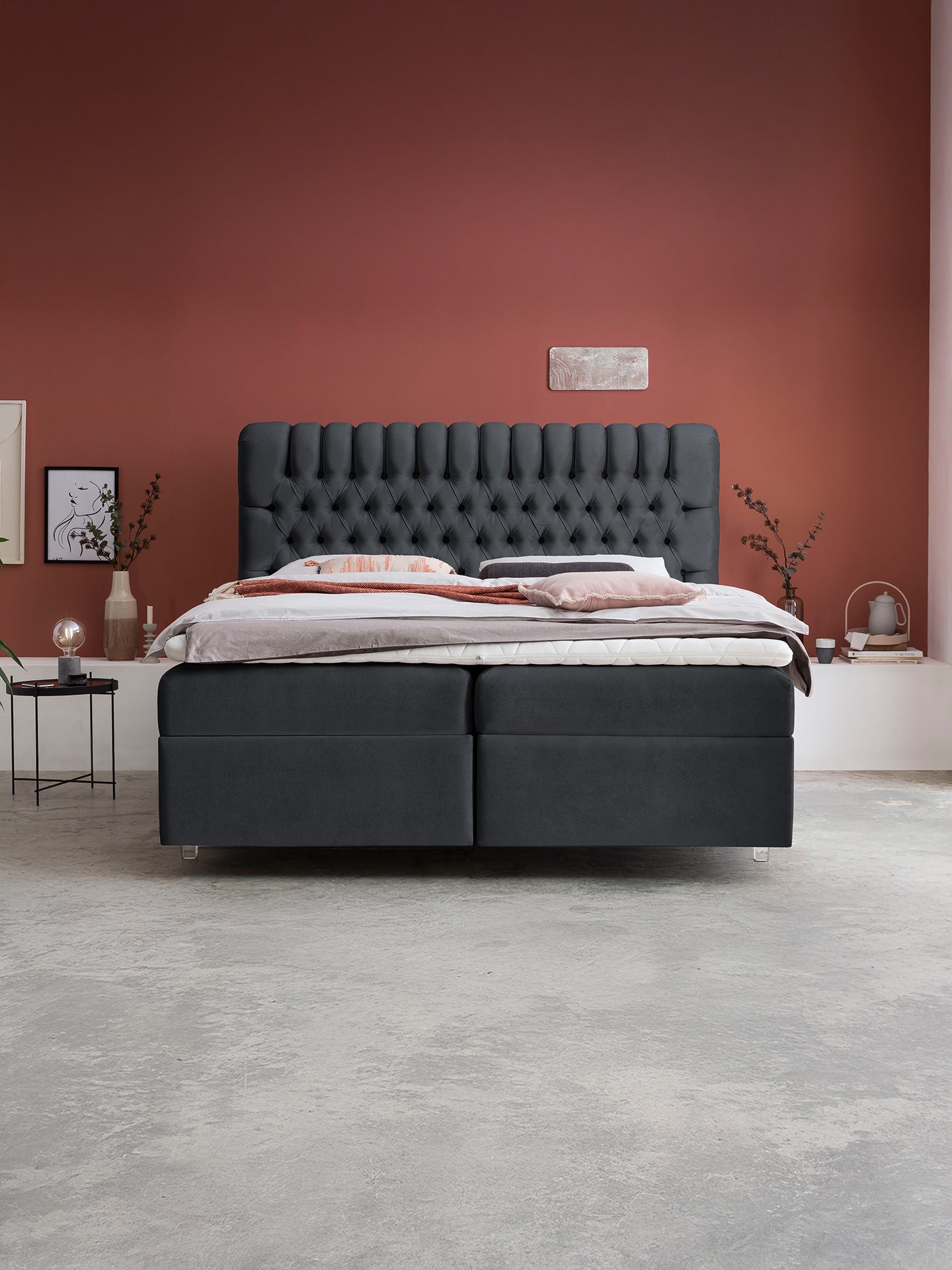 Samt Boxspringbett mit Stauraum Schwarz CHESTER