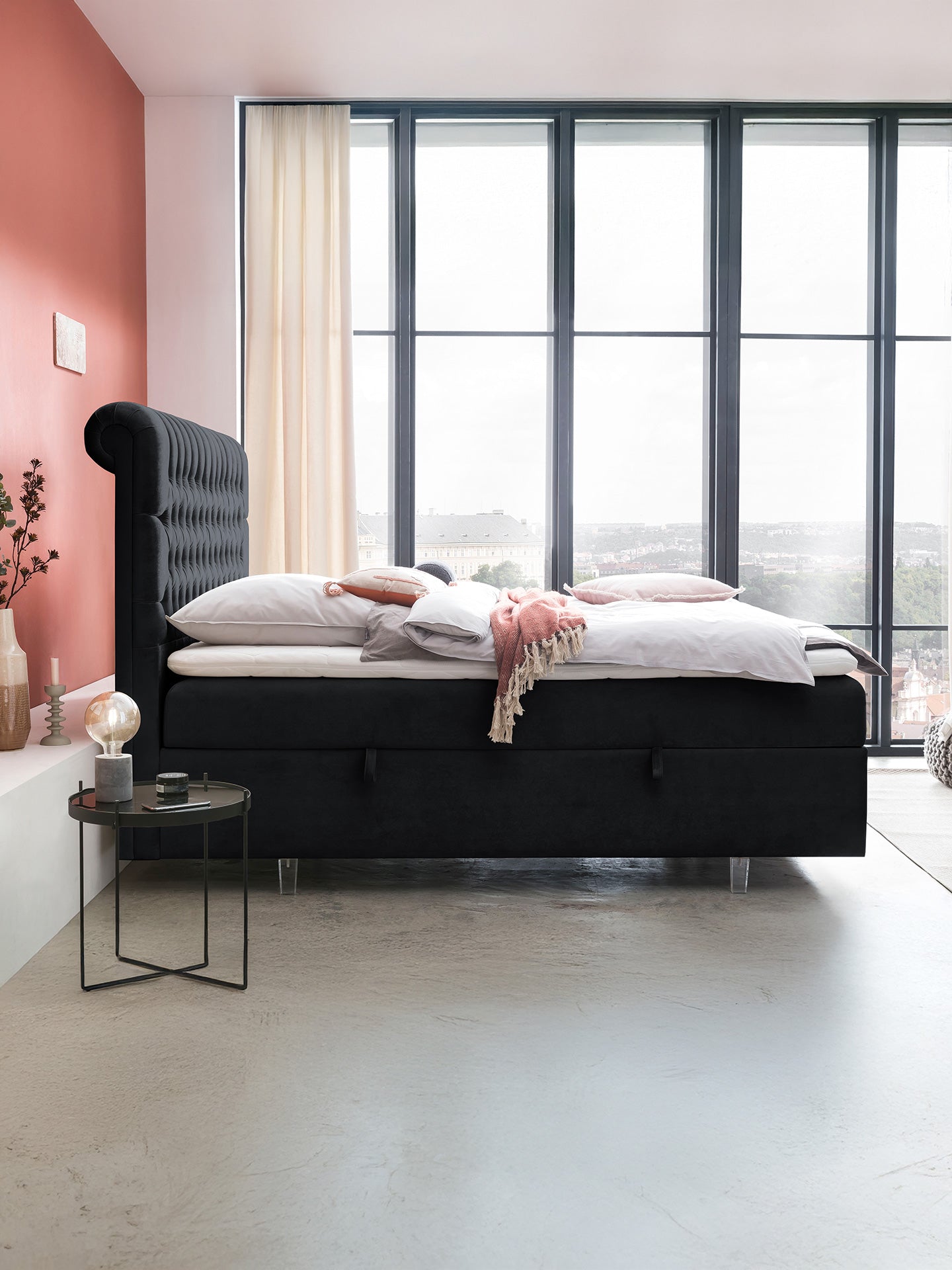 Samt Boxspringbett mit Stauraum Schwarz CHESTER