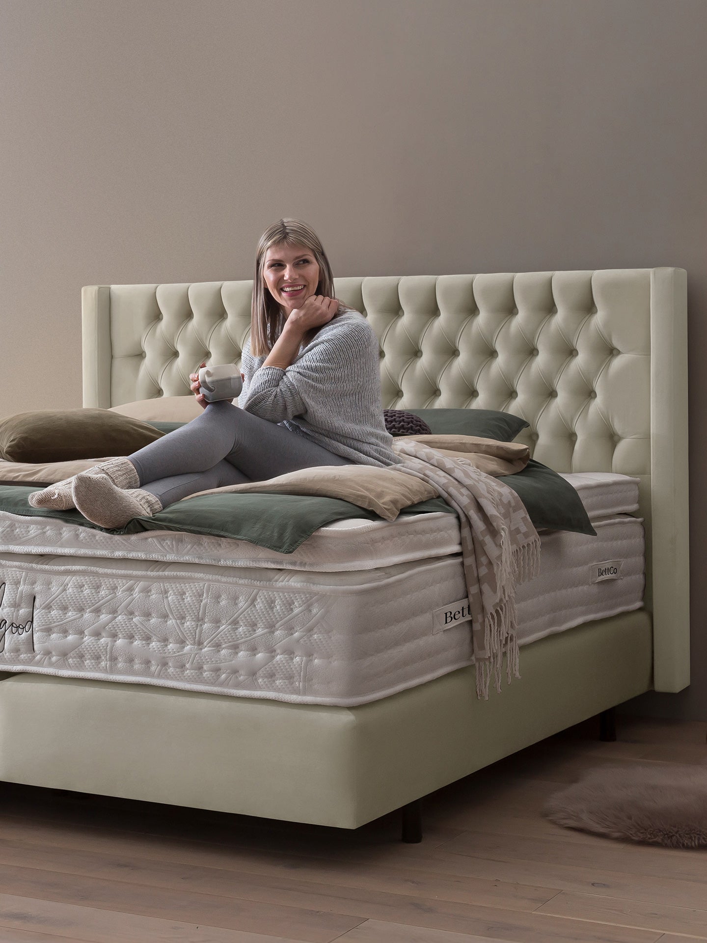 Samt Boxspringbett Creme FLORIDA