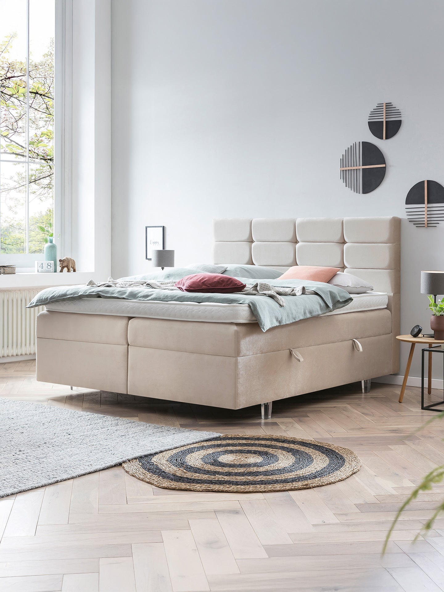 Samt Boxspringbett mit Stauraum Beige KANSAS