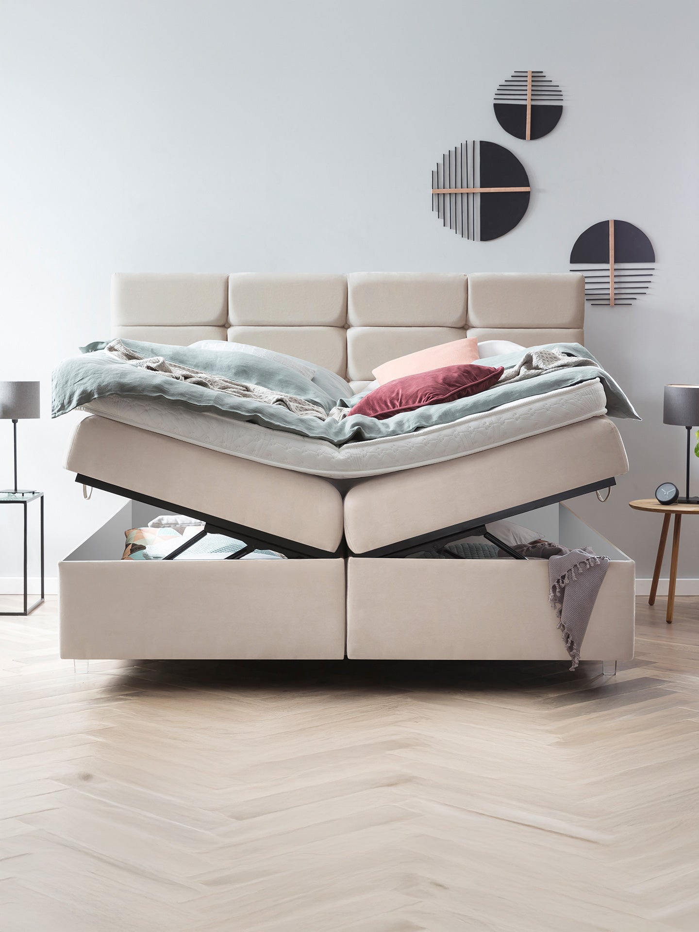 Samt Boxspringbett mit Stauraum Beige KANSAS