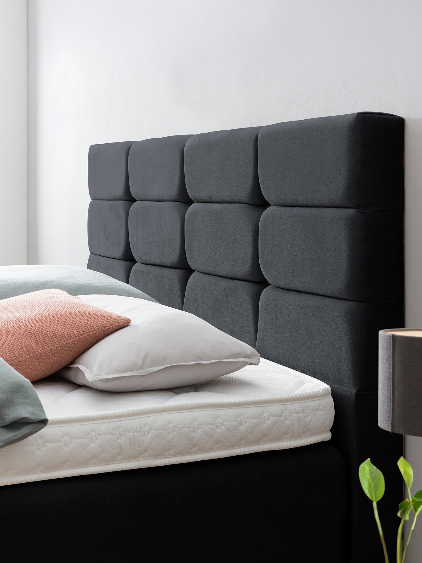 Samt Boxspringbett mit Stauraum Schwarz KANSAS