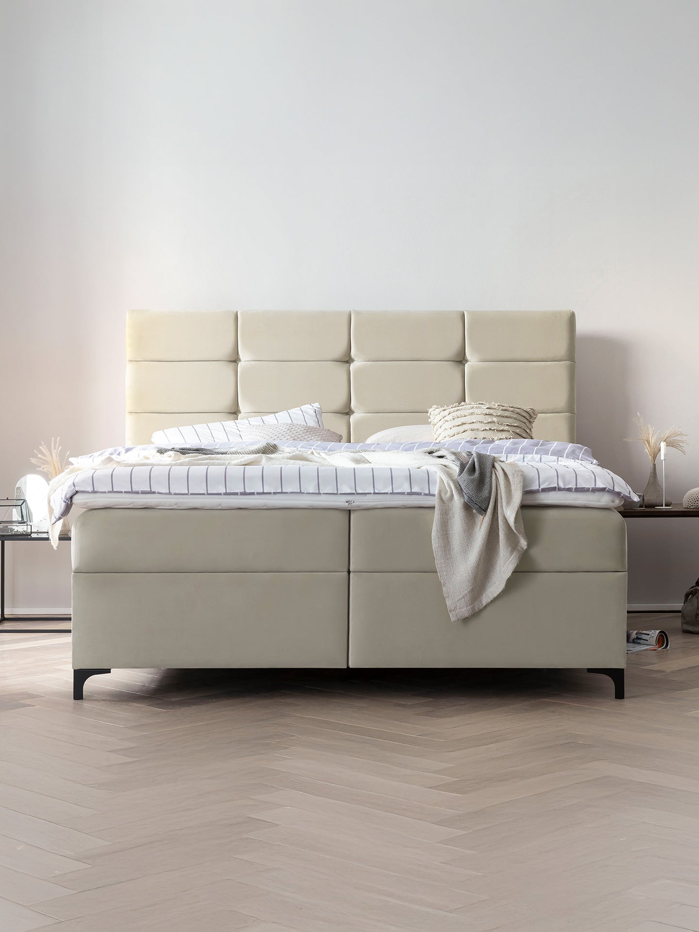 Velours Boxspringbett mit Stauraum Creme KANSAS