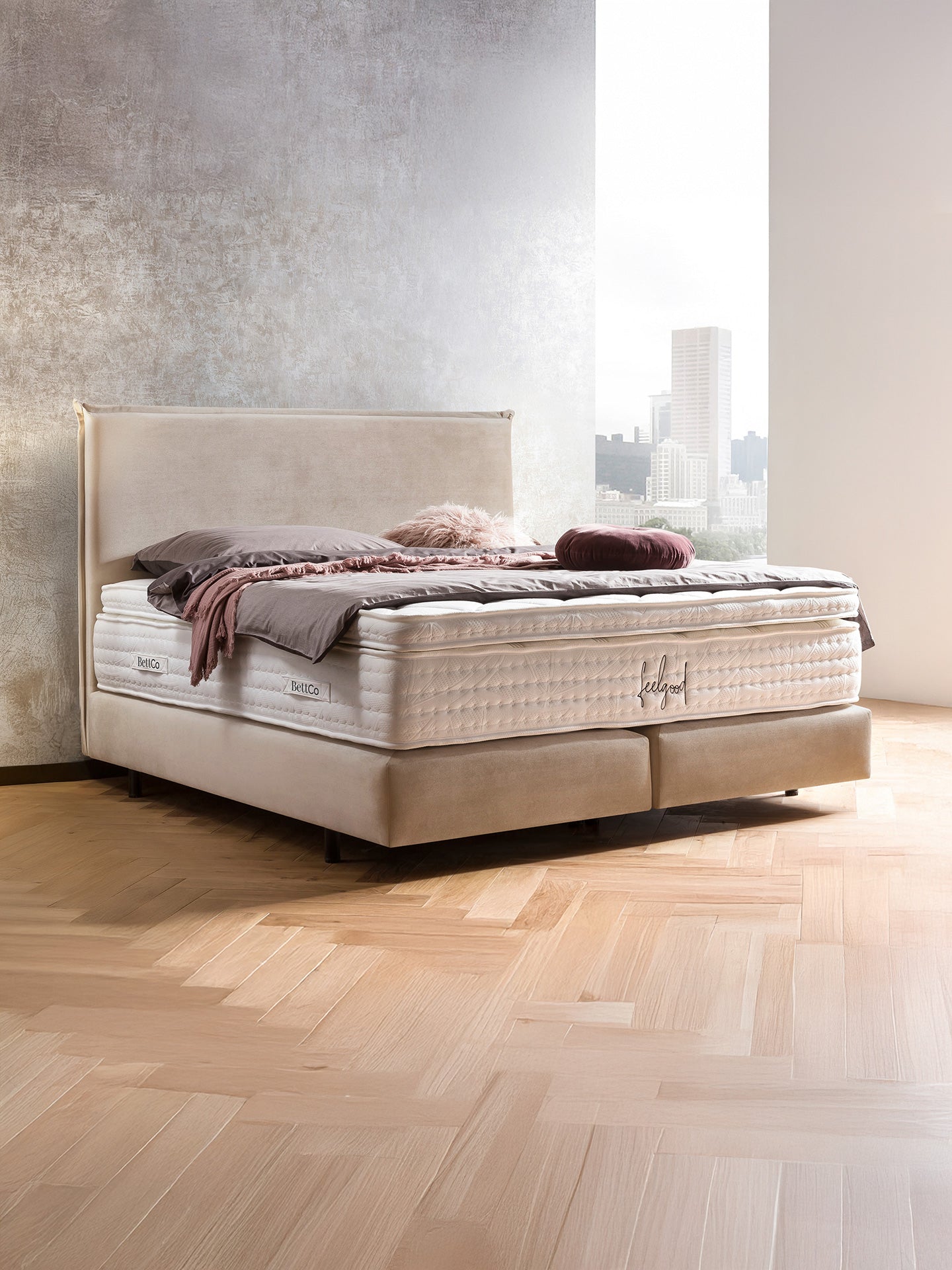 Samt Boxspringbett Beige LONDON