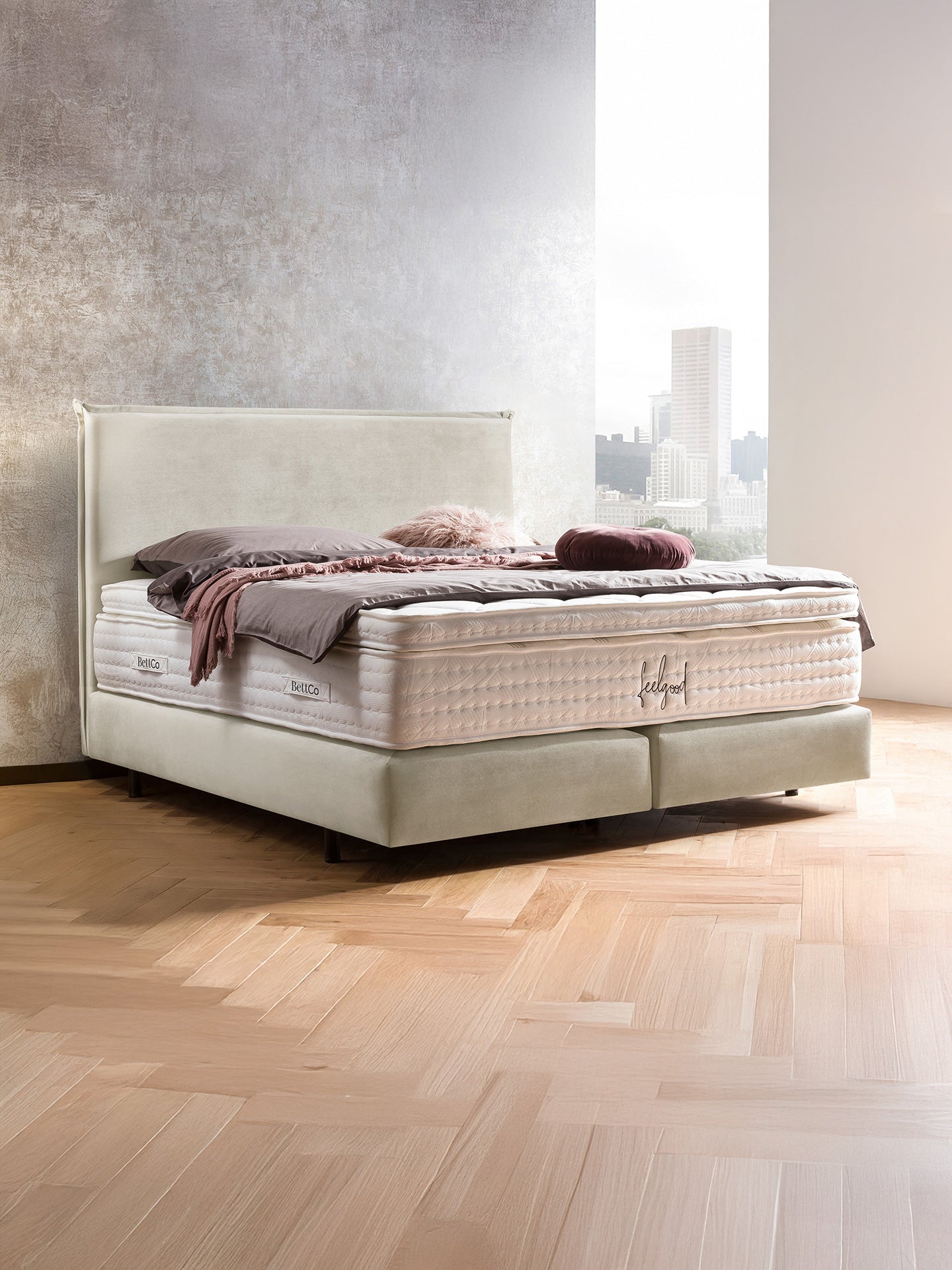 Samt Boxspringbett Creme LONDON