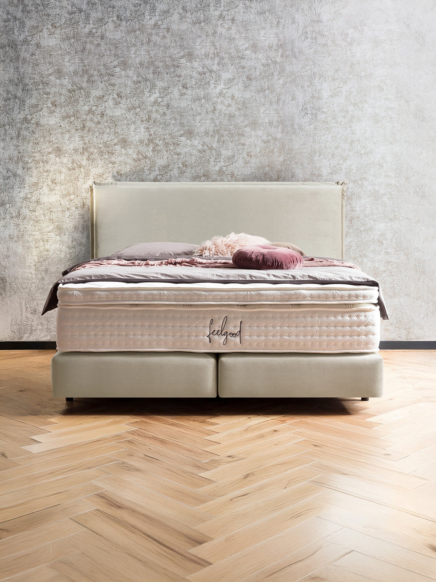 Samt Boxspringbett Creme LONDON