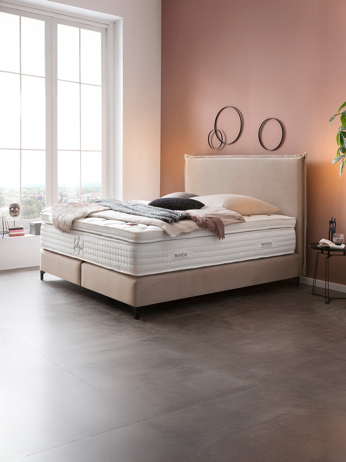 Velours Boxspringbett Creme LONDON