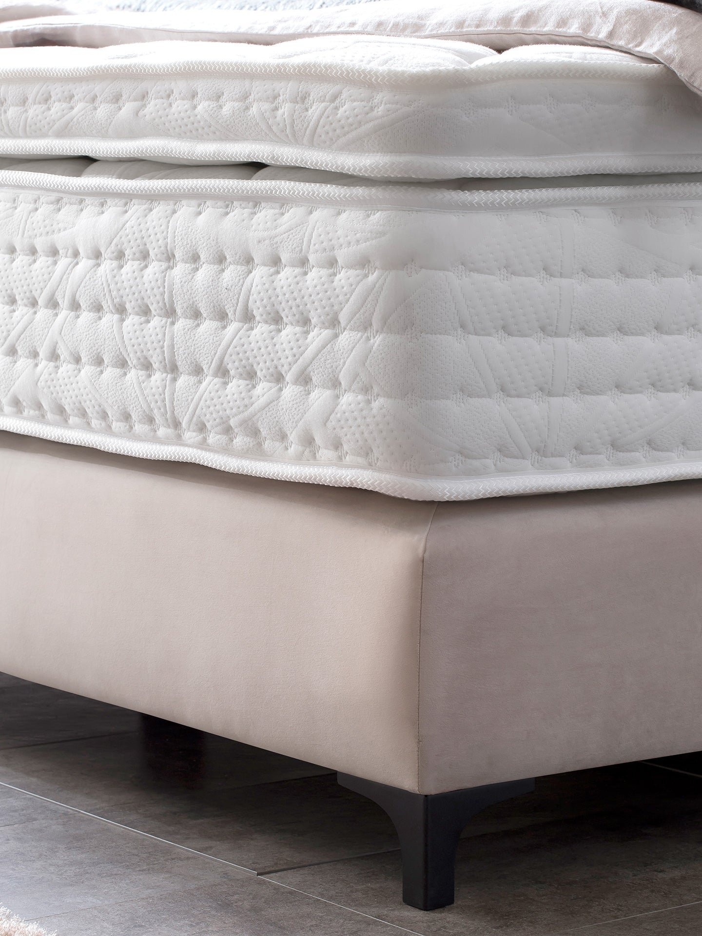 Velours Boxspringbett Creme LONDON