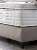 Velours Boxspringbett Taupe LONDON