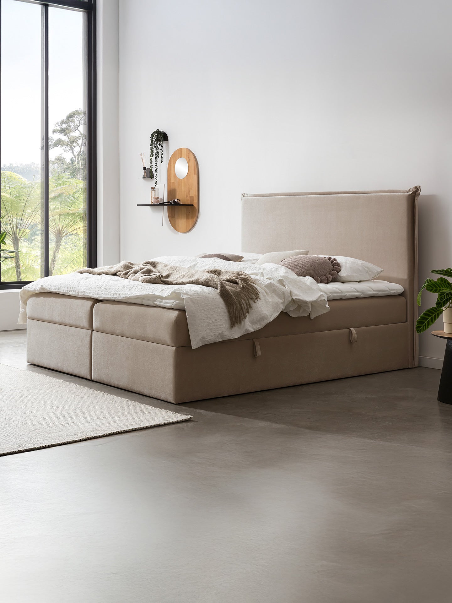 Samt Boxspringbett mit Stauraum Beige LONDON