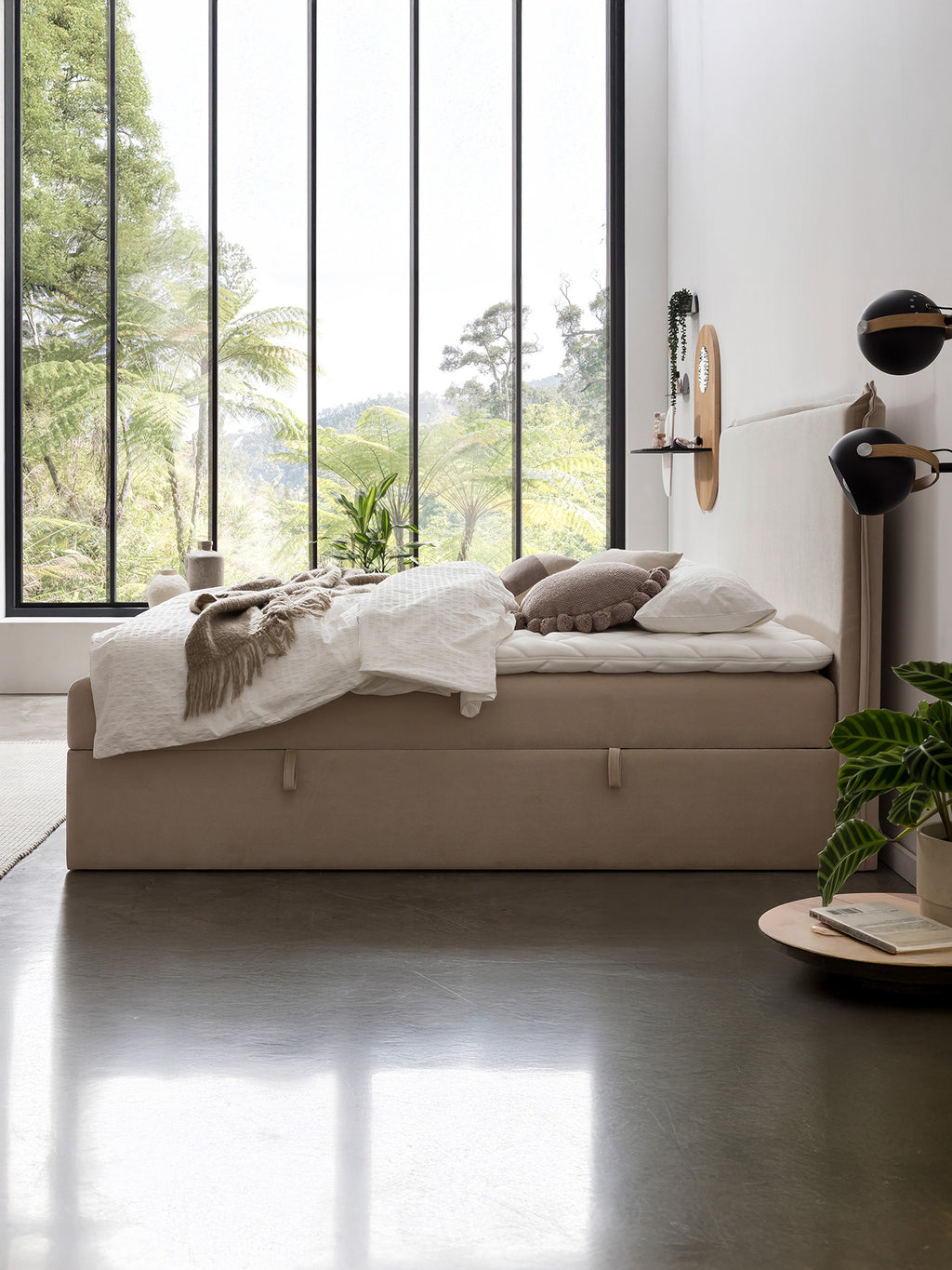 Samt Boxspringbett mit Stauraum Beige LONDON