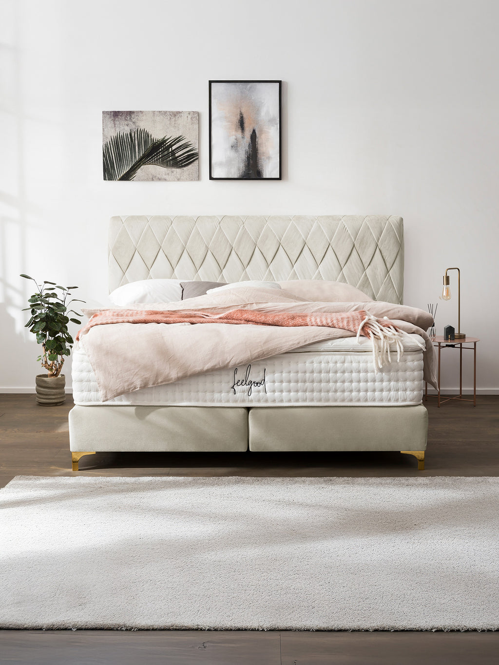 Samt Boxspringbett Creme LYON