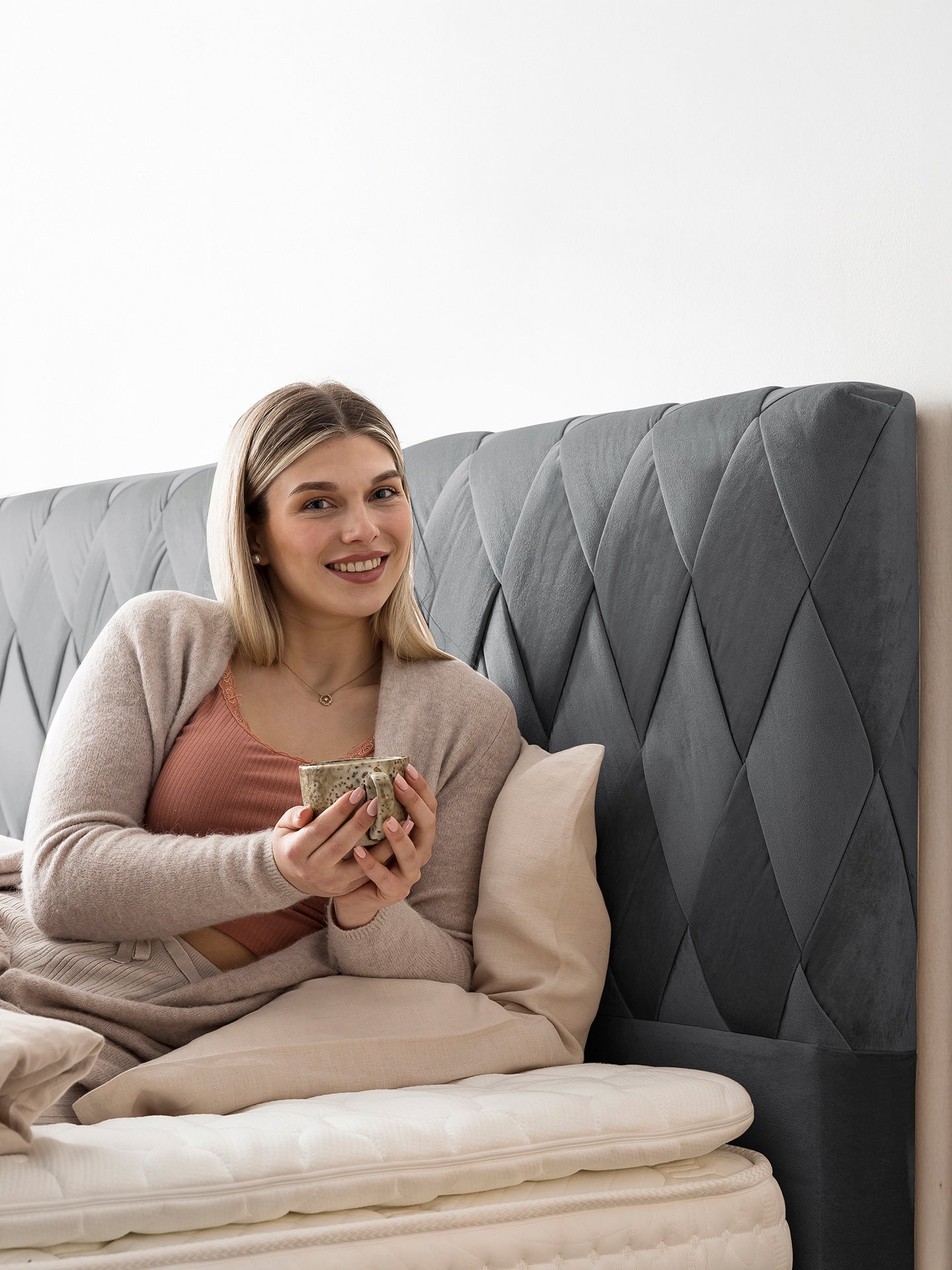 Samt Boxspringbett Dunkelgrau LYON