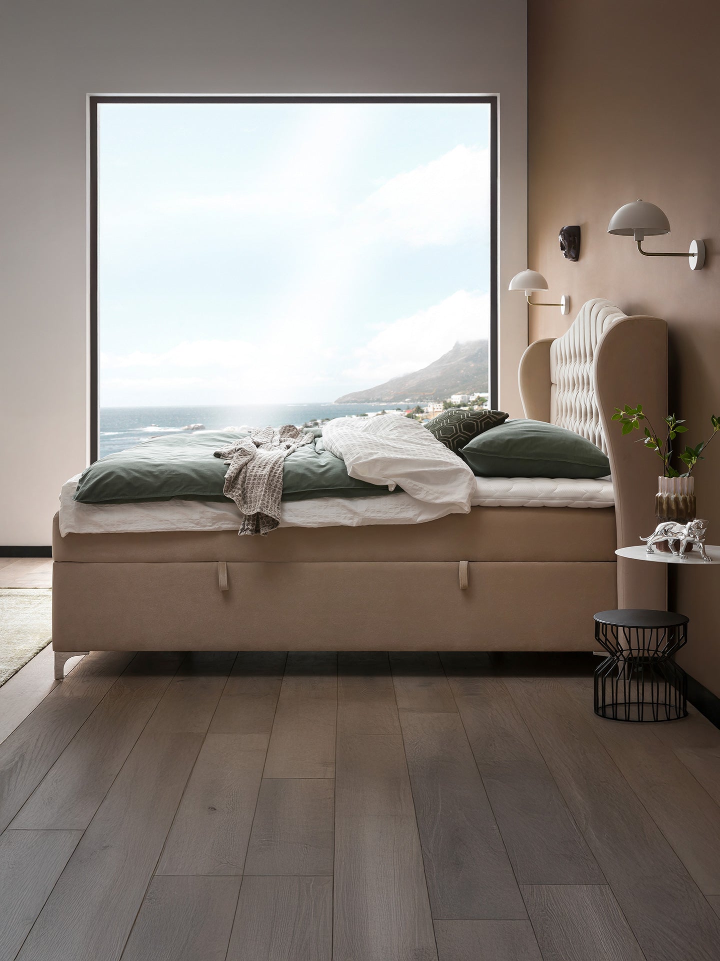 Samt Boxspringbett mit Stauraum Beige MAISON