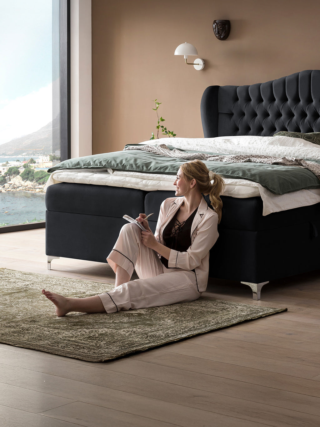 Samt Boxspringbett mit Stauraum Schwarz MAISON