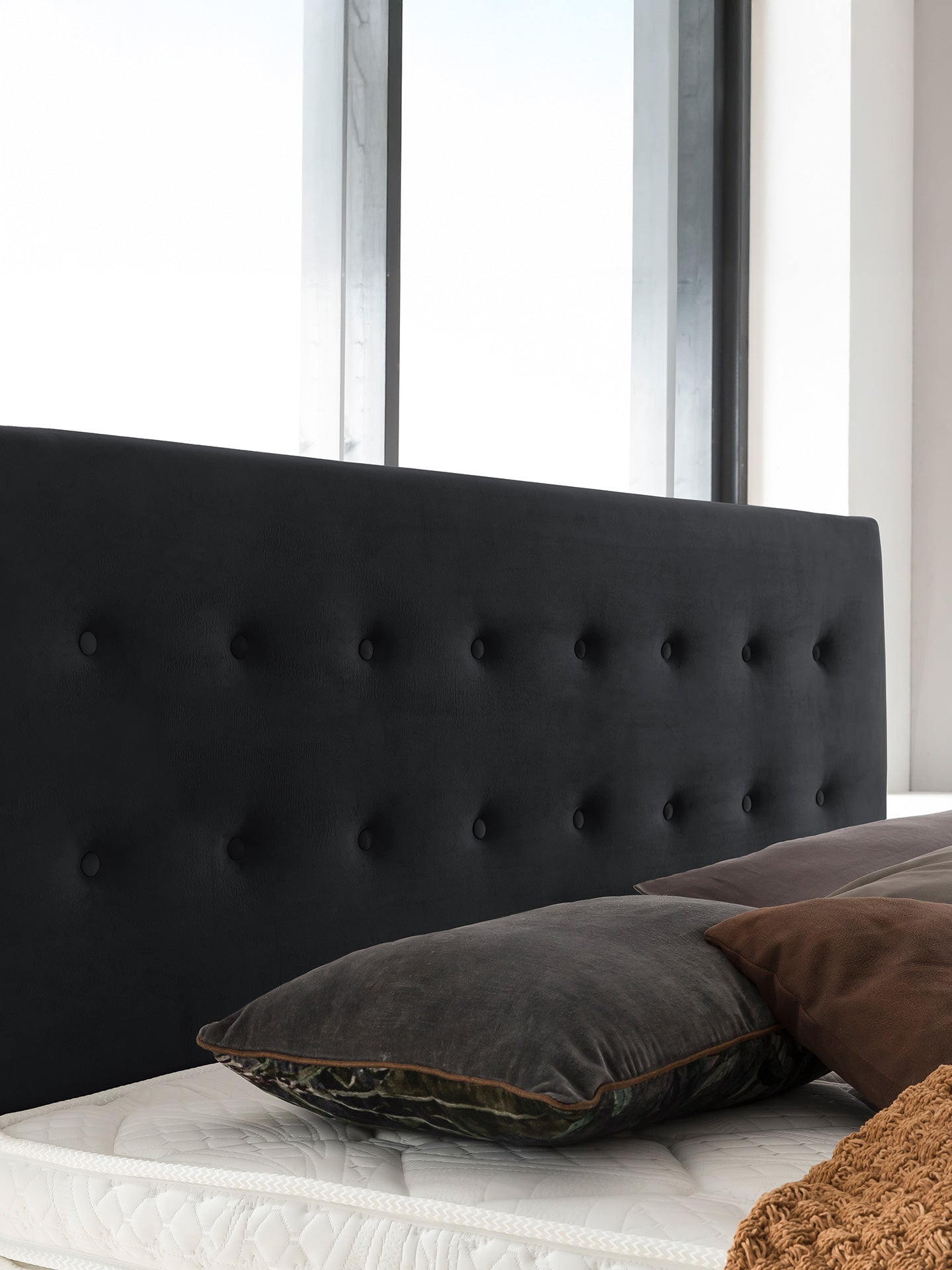 Velours Boxspringbett Schwarz MILANO