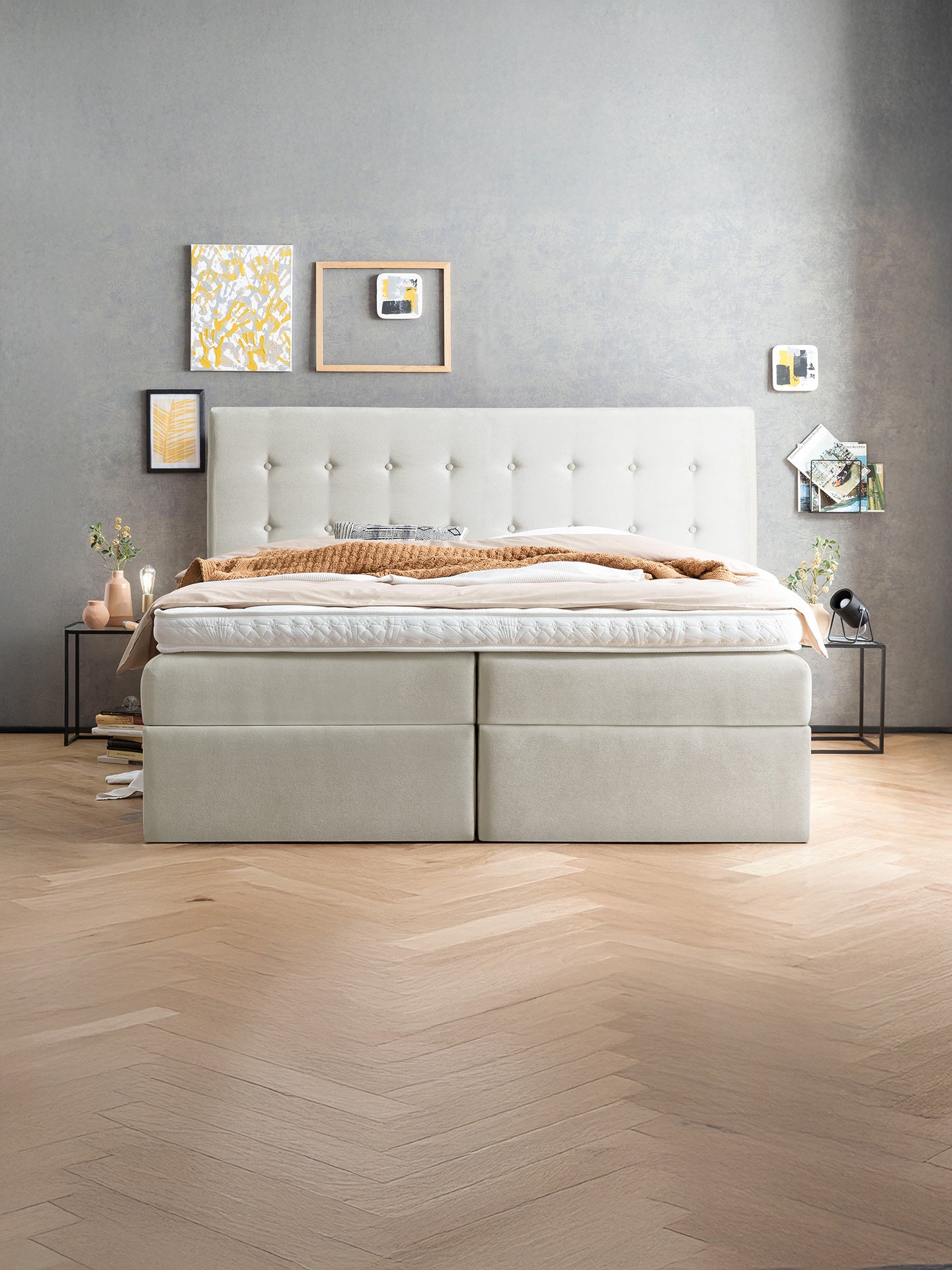 Samt Boxspringbett mit Stauraum Creme MILANO