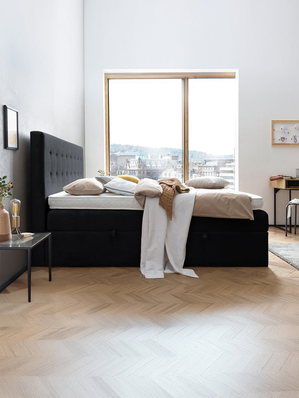 Samt Boxspringbett mit Stauraum Schwarz MILANO