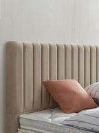 Samt Boxspringbett Beige PARIS