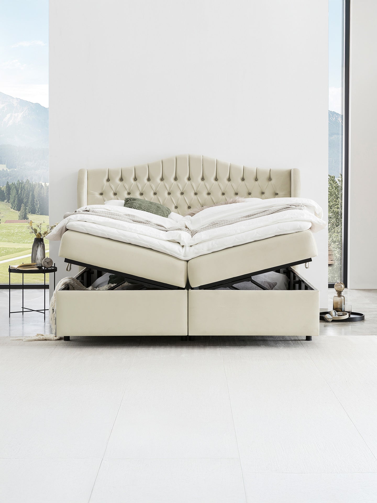 Velours Boxspringbett mit Stauraum Creme MAISON