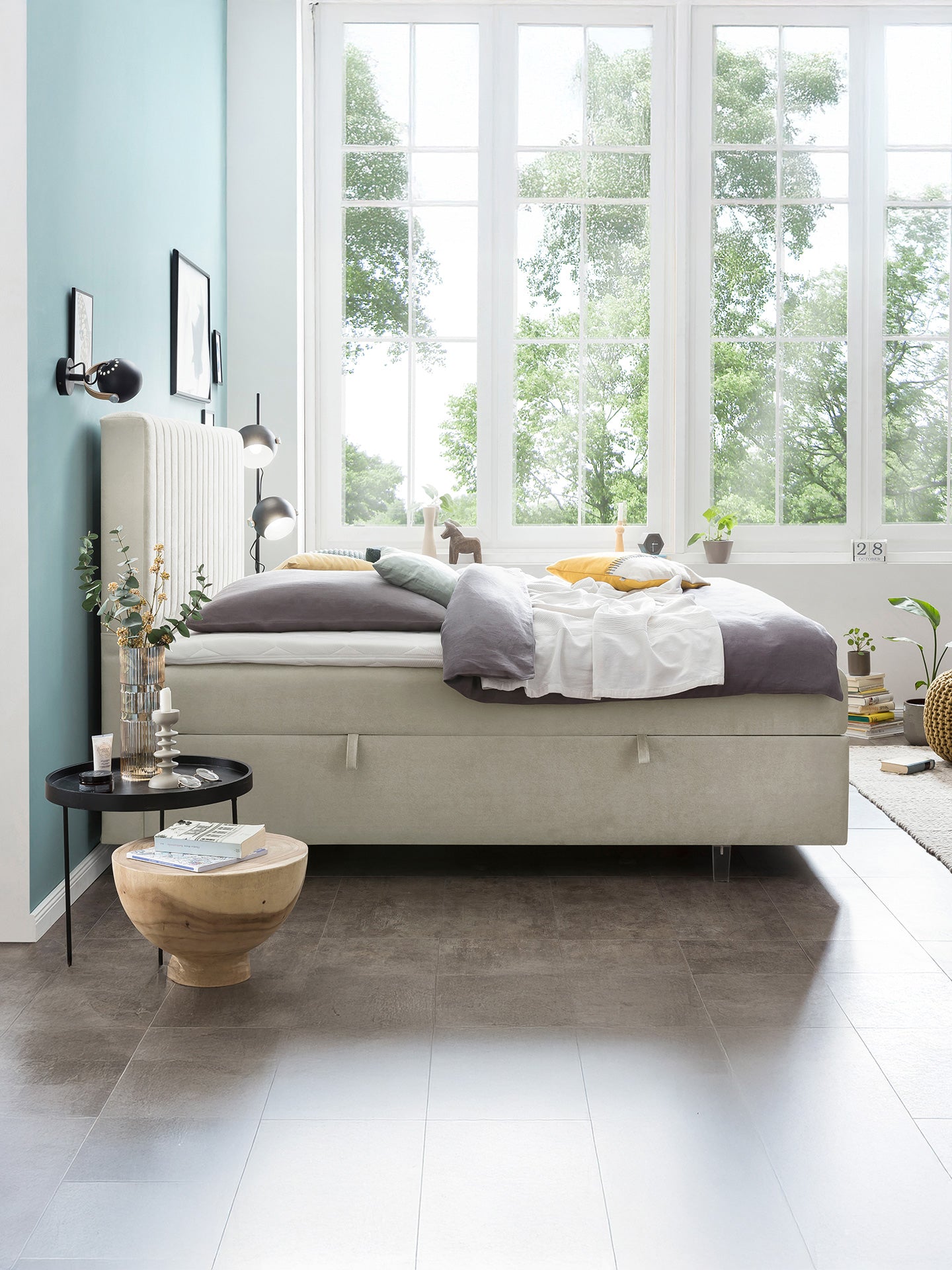 Samt Boxspringbett mit Stauraum Creme PARIS