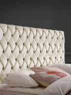 Velours Luxus Boxspringbett Creme CROWNE