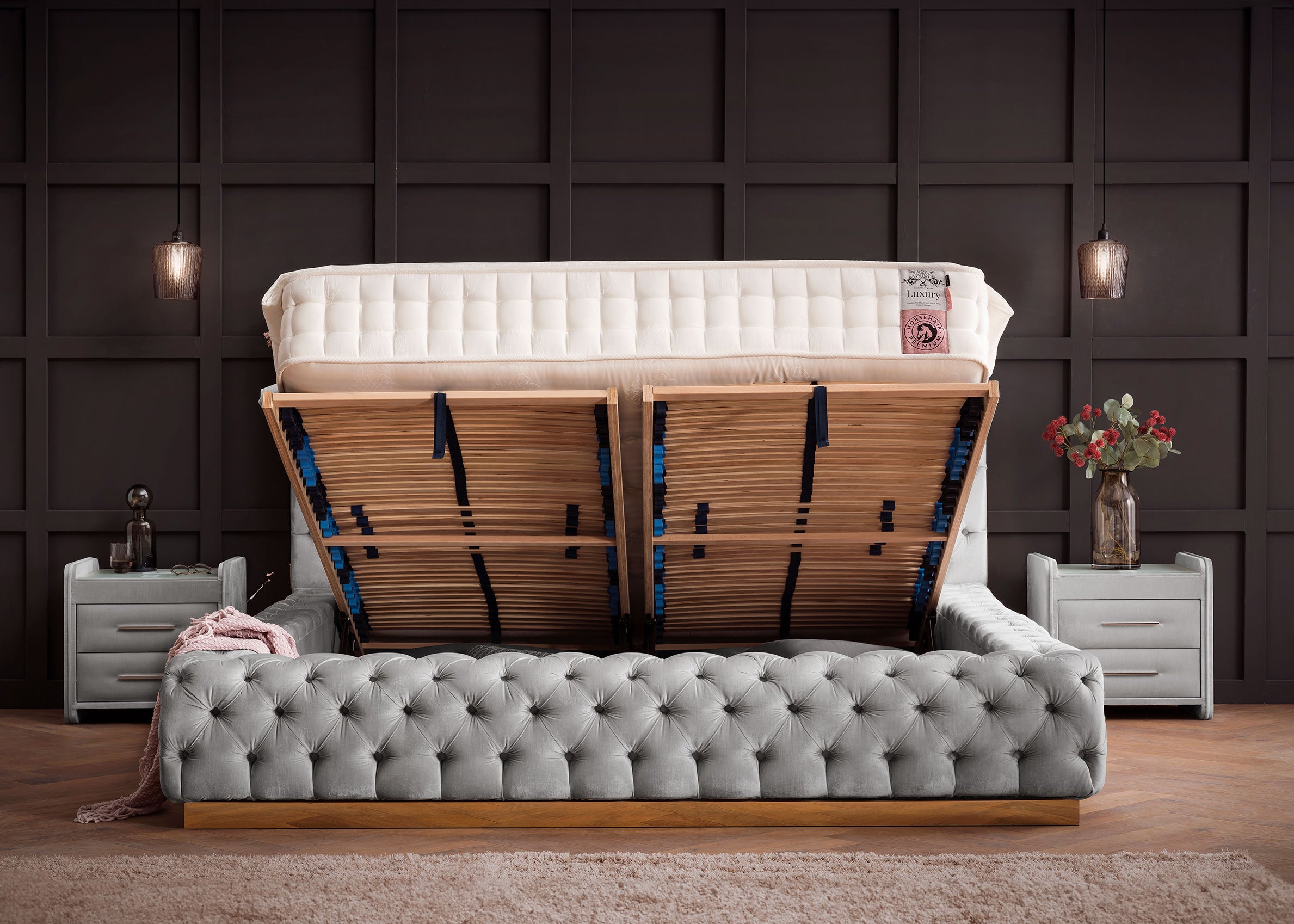 Velours Luxus Bett mit Bettkasten Grau PLAZA