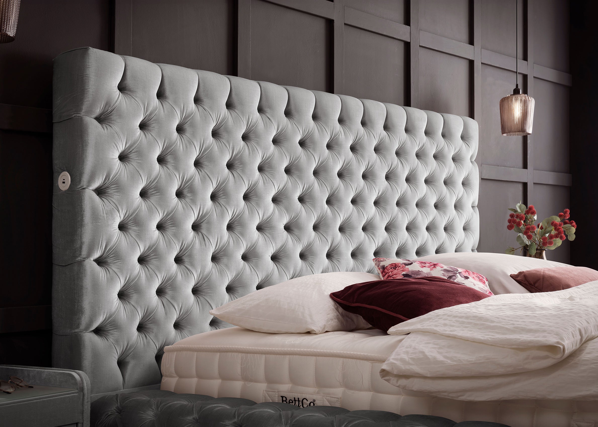 Velours Luxus Bett mit Bettkasten Grau PLAZA