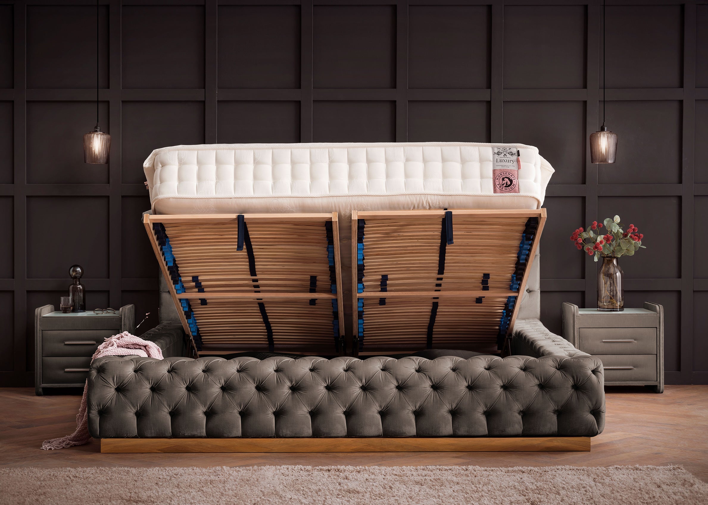 Velours Luxus Bett mit Bettkasten Taupe PLAZA