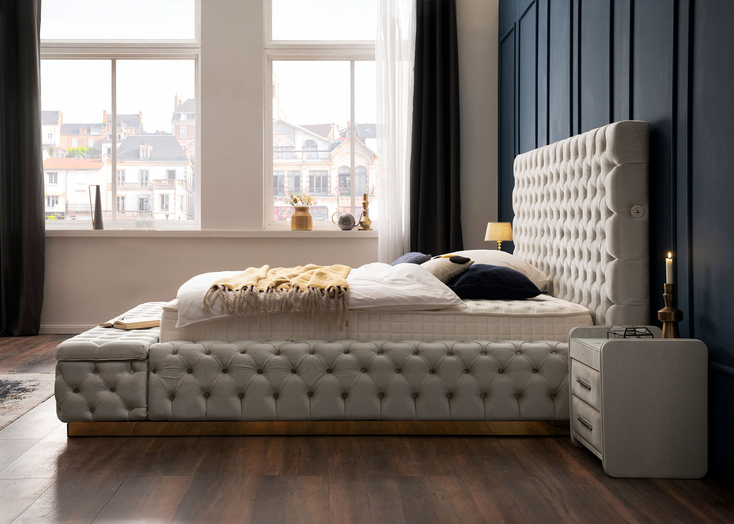 Velours Luxus Bett mit Bettkasten & Sitzbank mit Stauraum Creme PLAZA