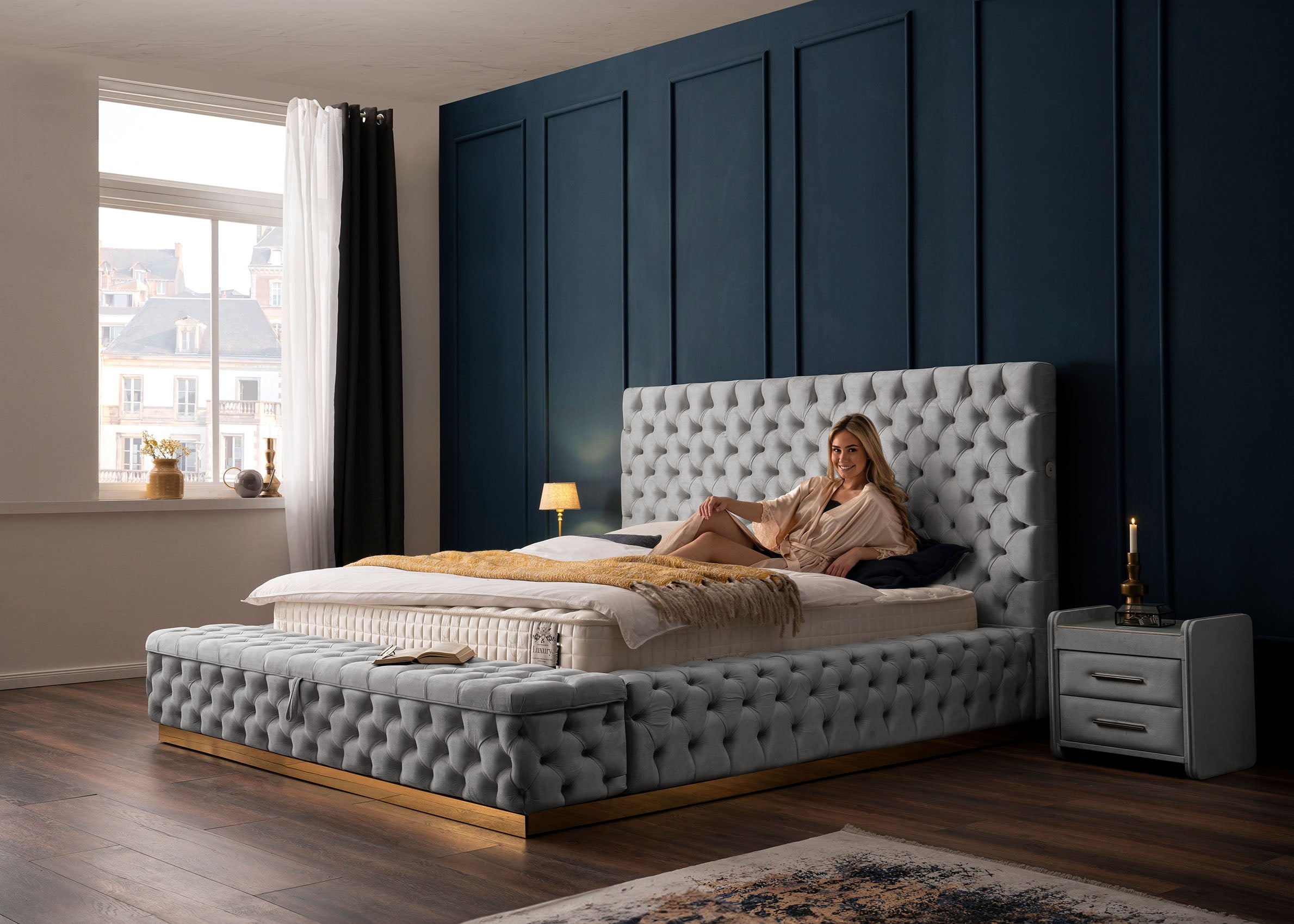 Velours Luxus Bett mit Bettkasten & Sitzbank mit Stauraum Grau PLAZA