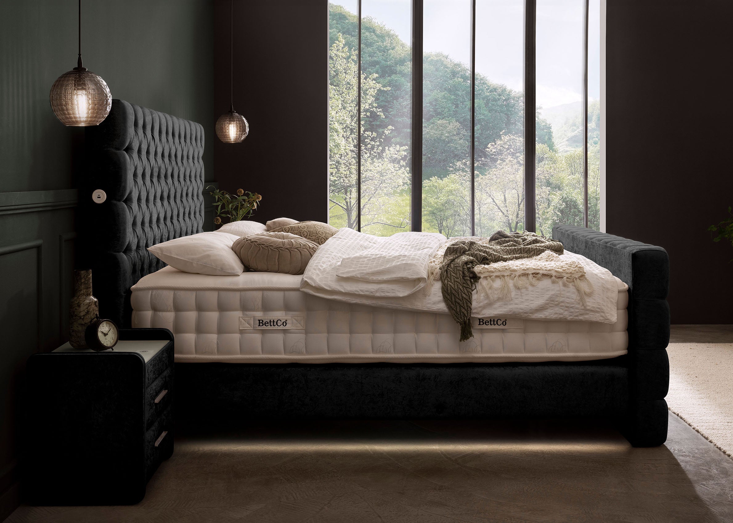 Crushed Velvet Luxus Boxspringbett Schwarz PLAZA