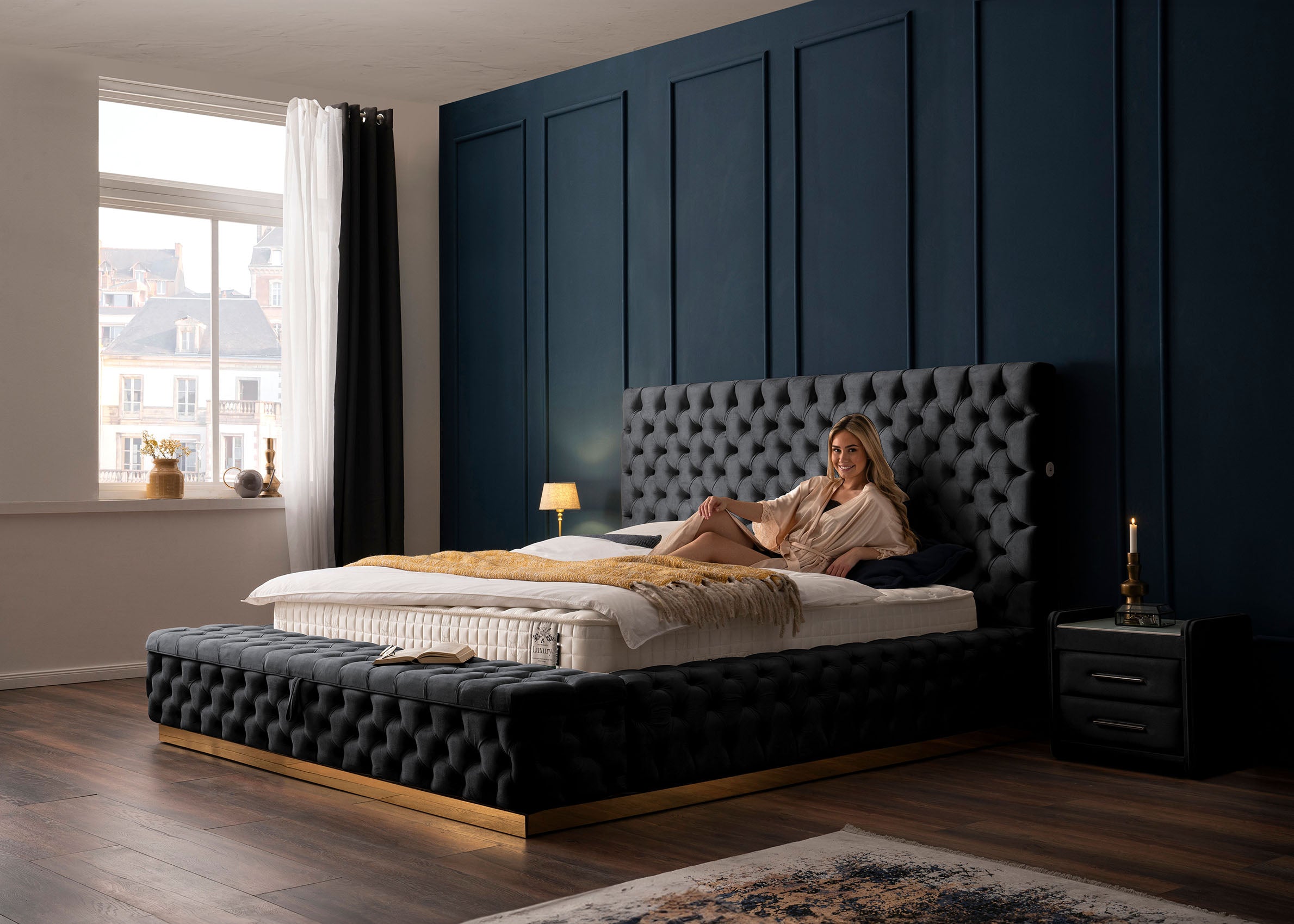 Velours Luxus Bett mit Bettkasten & Sitzbank mit Stauraum Schwarz PLAZA