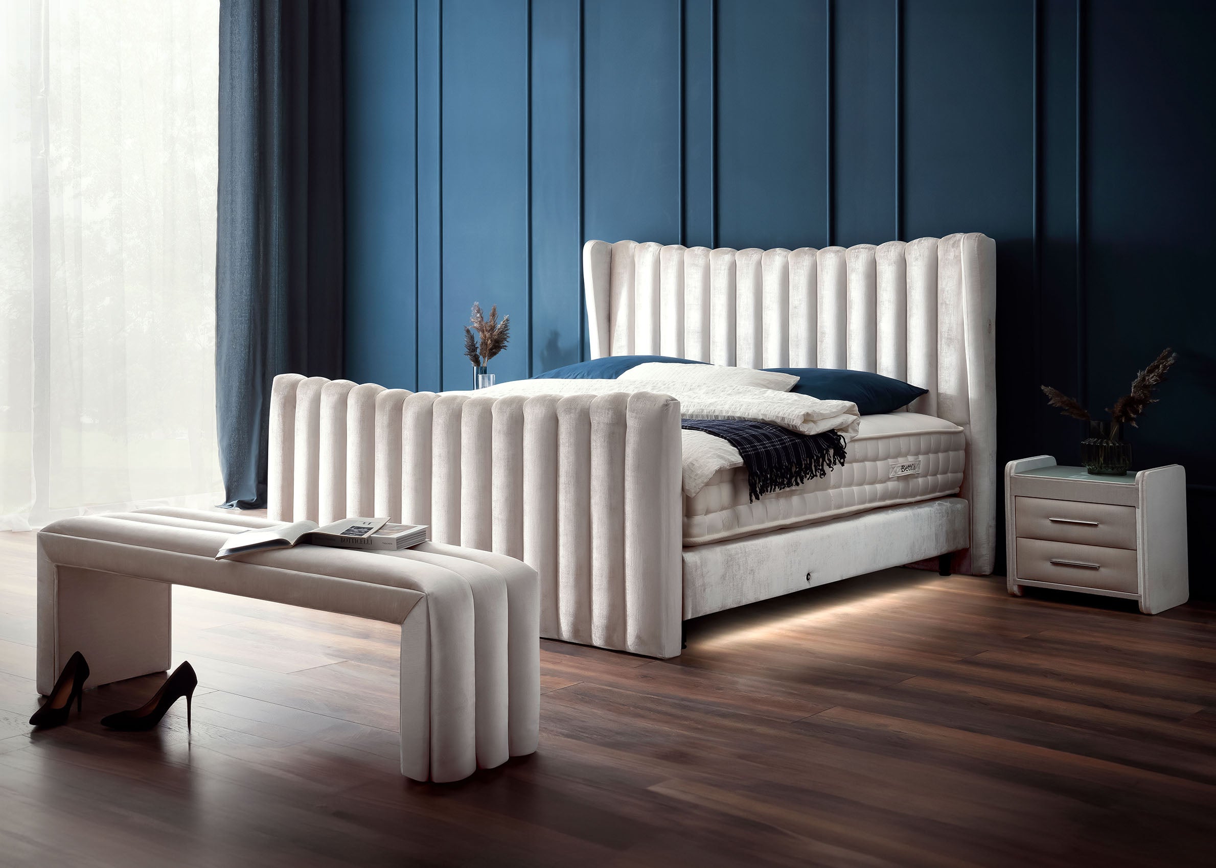 Crushed Velvet Luxus Boxspringbett Creme SAILOR