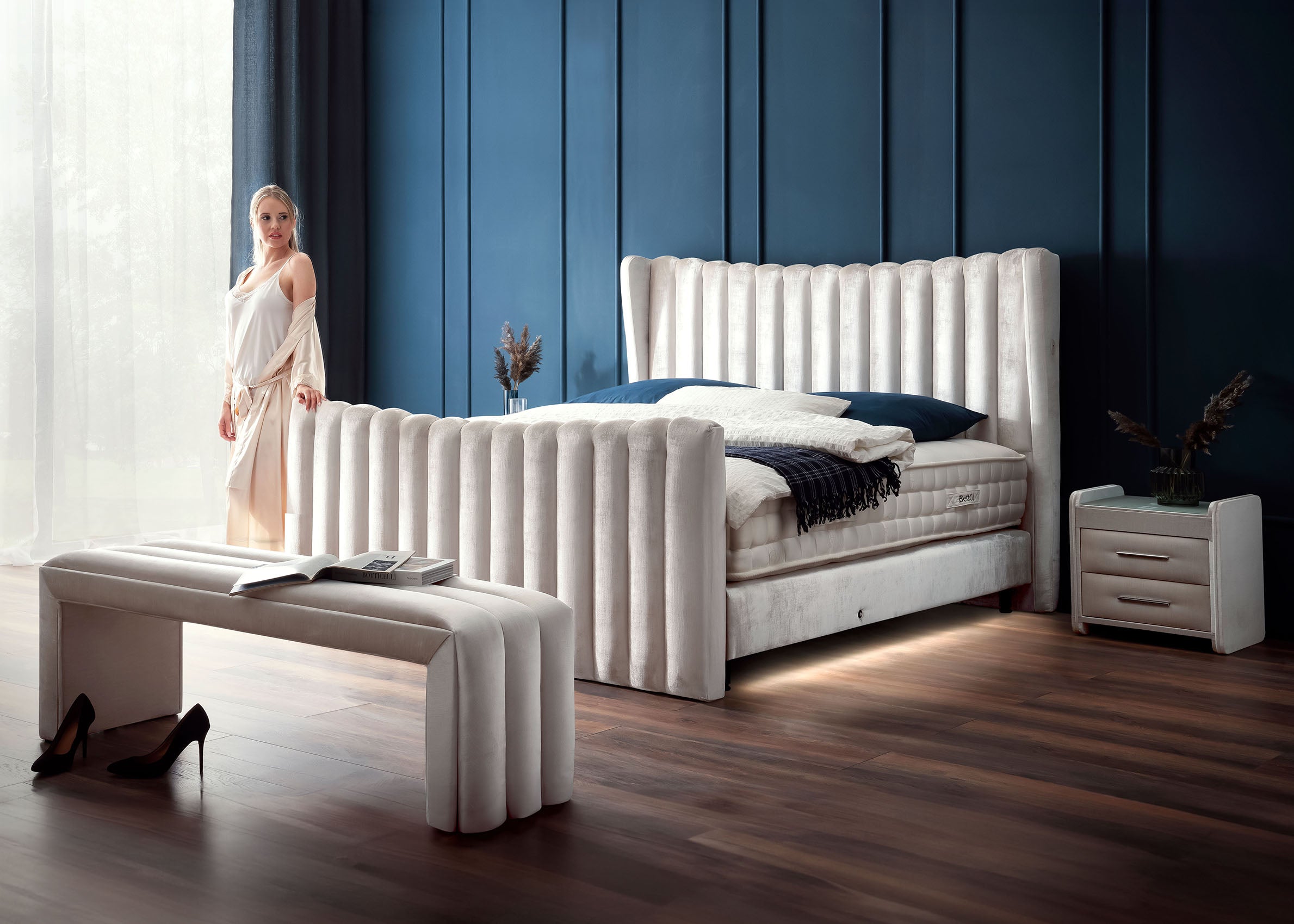 Crushed Velvet Luxus Boxspringbett Creme SAILOR