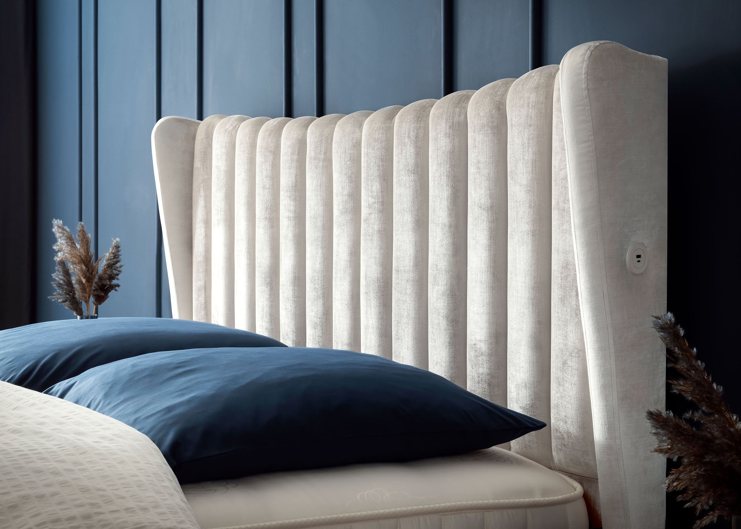 Crushed Velvet Luxus Boxspringbett Creme SAILOR