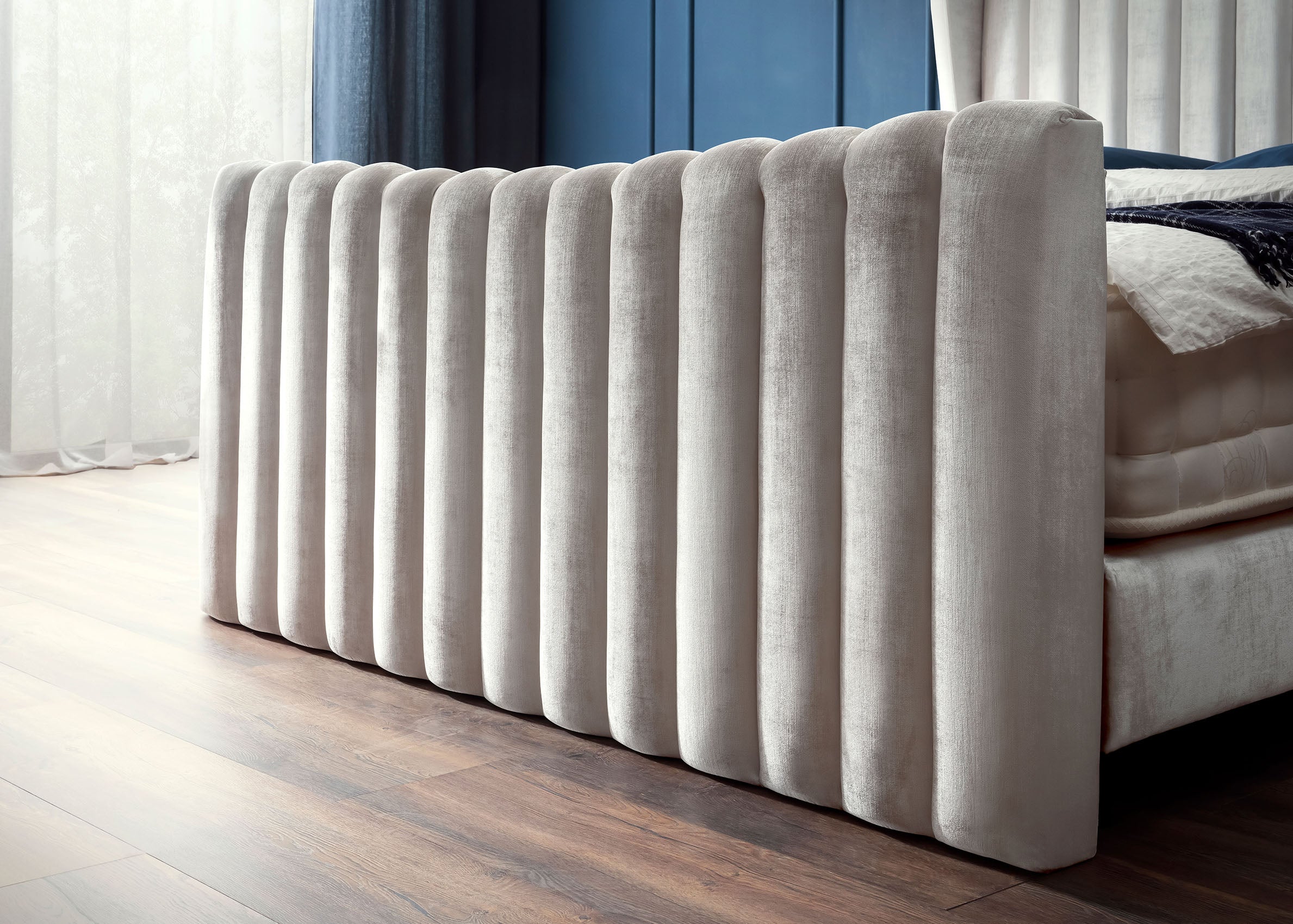 Crushed Velvet Luxus Boxspringbett Creme SAILOR