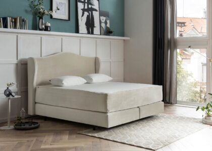 Boxspringbett Lissabon in Samt Creme mit passendem Sleep Cover