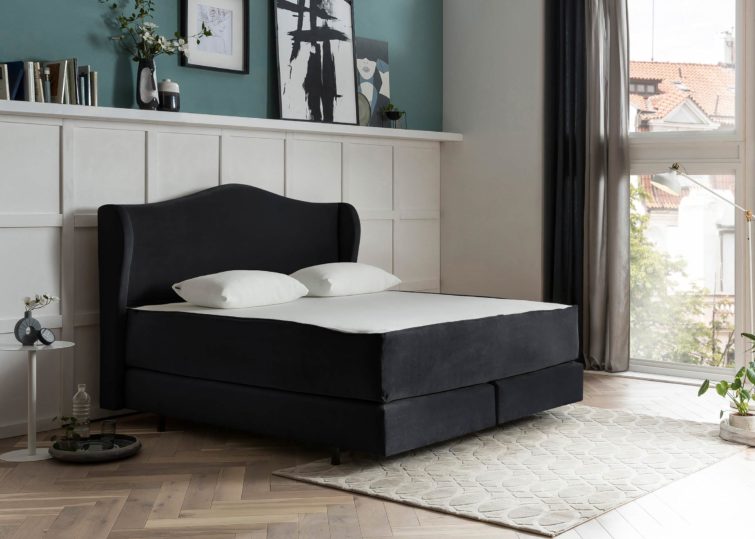 Boxspringbett Lissabon in Samt Schwarz mit passendem Sleep Cover