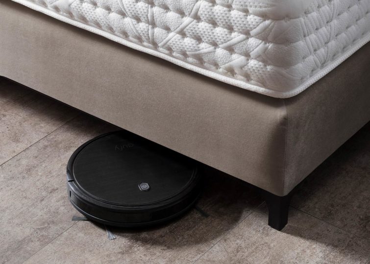 Boxspringbett in Velours Taupe mit Metallfüße
