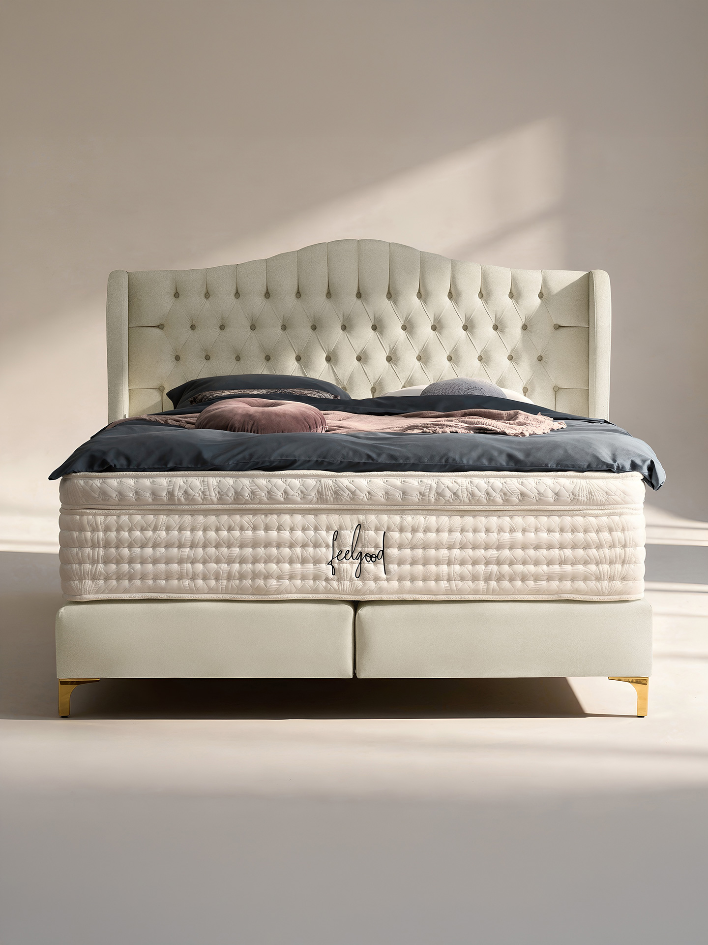 Boxspringbett-Maison-in-Samt-Creme-10 Boxspringbett Maison in Samt